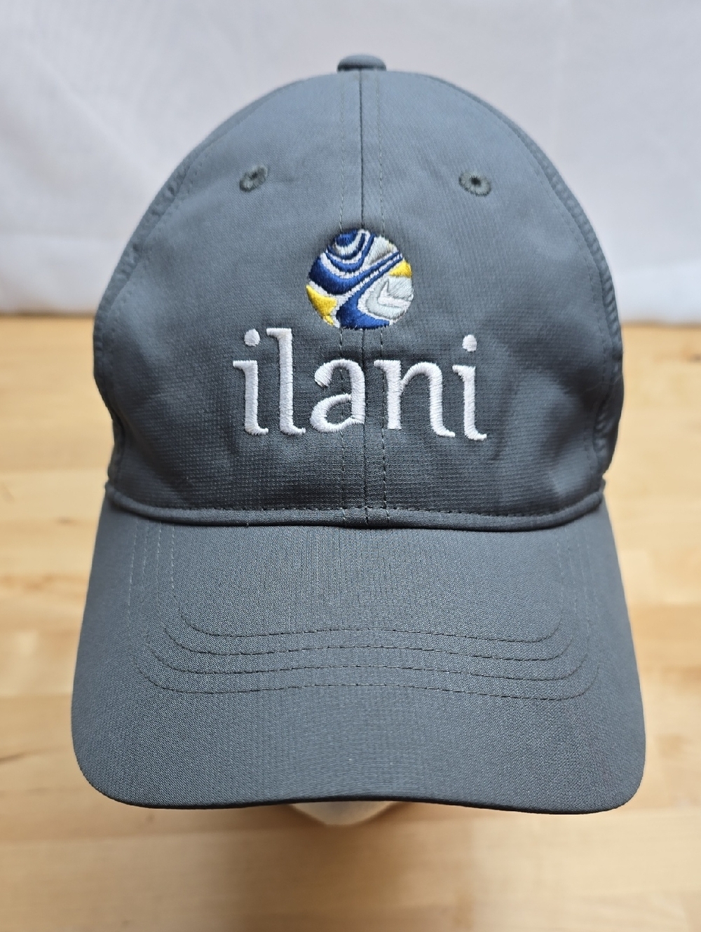 Nike Dri-Fit Legacy 91 ilani Casino Logo Gray Baseball Cap Golf Hat Velcro Strap